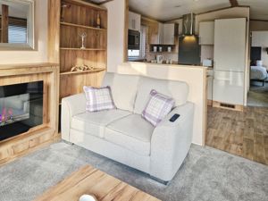 REGAL HEMSWORTH- click for photo gallery